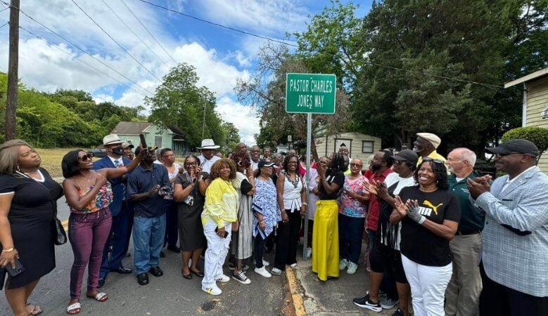 Street Signs Honoring Pastor Charles Jones Unveiled on Plant Street in Macon