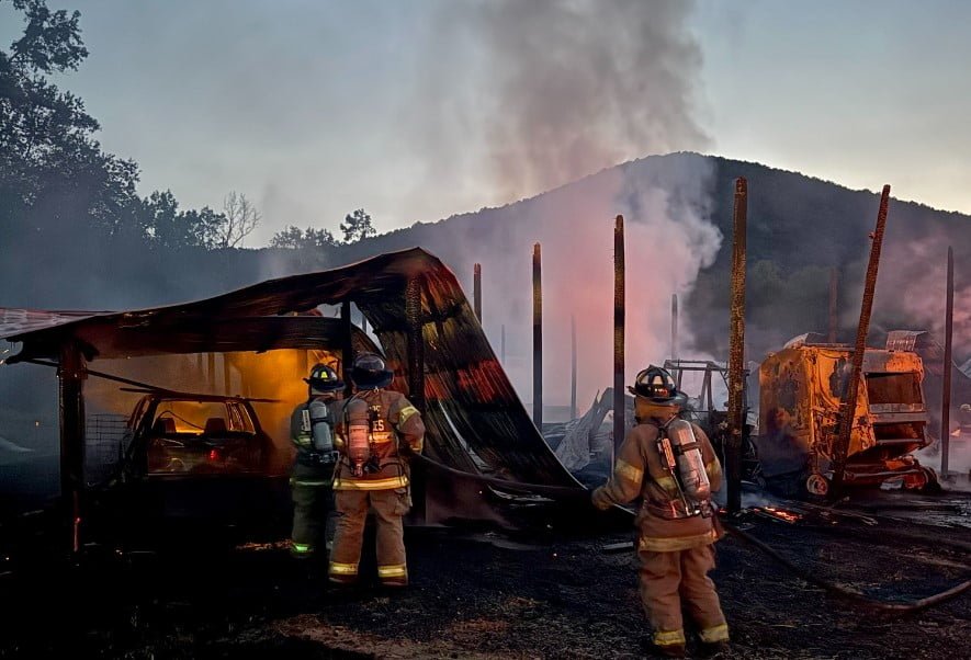 Barn Fire Engulfs Structure in White County, Response Teams Contain Blaze