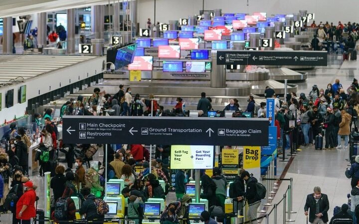 Hartsfield-Jackson Atlanta International Airport Prepares for 3.7 Million Holiday Travelers