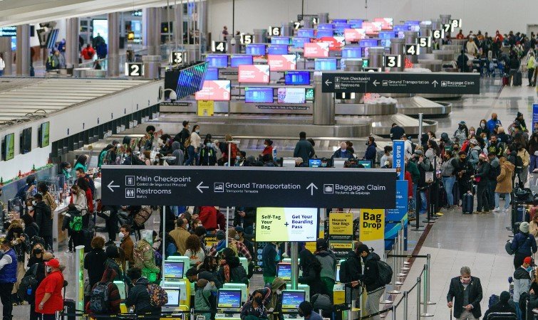 Hartsfield-Jackson Atlanta International Airport Prepares for 3.7 Million Holiday Travelers