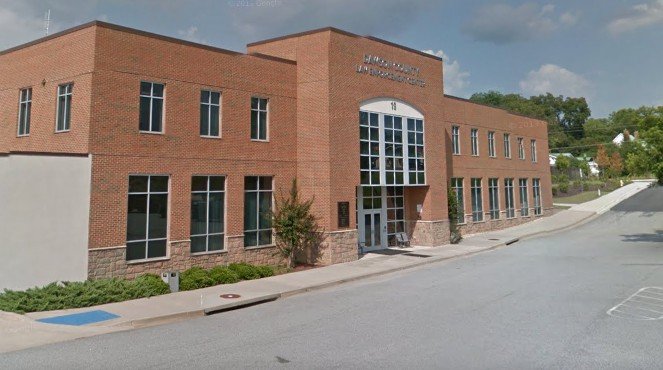 Man Holds Lyft Driver Hostage at Dawson County Sheriff’s Office Man Holds Lyft Driver Hostage at Dawson County Sheriff’s Office