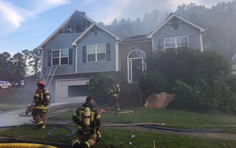 One Injured, Pets Perish in Snellville House Fire One Injured, Pets Perish in Snellville House Fire
