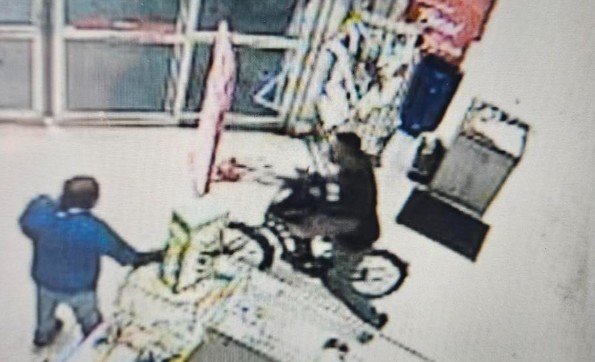 Man Flees on Bicycle After Armed Robbery at Macon Academy Sports
