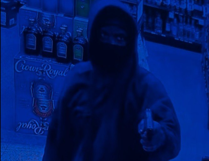 Savannah Police Seek Public’s Help in Identifying Armed Robbery Suspect Savannah Police Seek Public’s Help in Identifying Armed Robbery Suspect