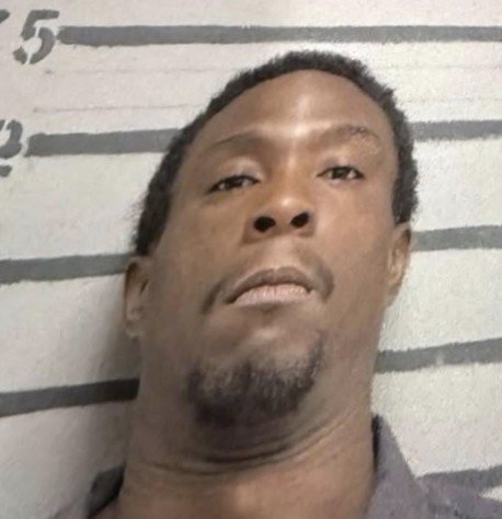 Man Fatally Stabbed on E. Tift Ave; Albany Police Searching for Murder Suspect Man Fatally Stabbed on E. Tift Ave; Albany Police Searching for Murder Suspect
