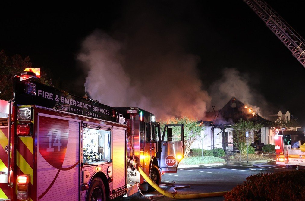 Firefighters Battle Two-Story Office Fire in Buford; One Firefighter Injured Firefighters Battle Two-Story Office Fire in Buford; One Firefighter Injured