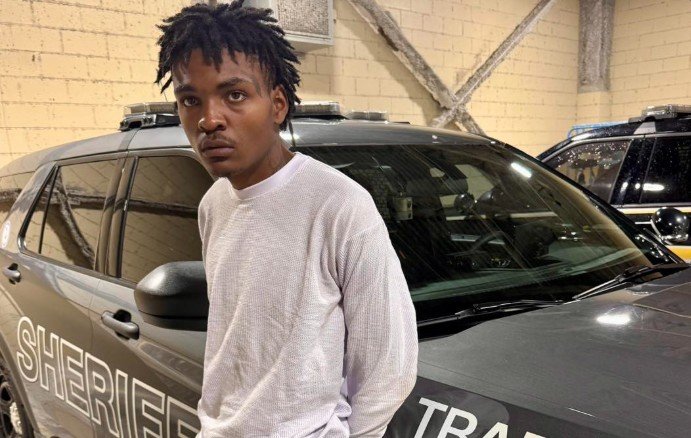 Bibb County Deputies Arrest Suspect After Foot Chase Through Neighborhood