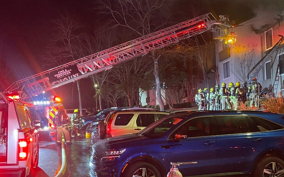 Apartment Fire in Norcross Displaces Dozens; Cause Undetermined