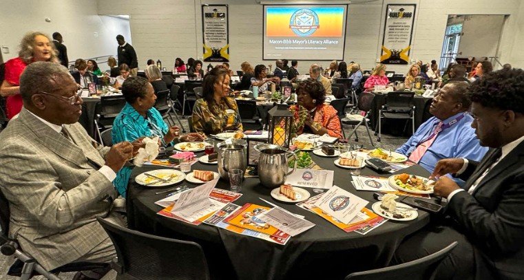 Macon Literacy Alliance Earns National Recognition as Family Learning Community