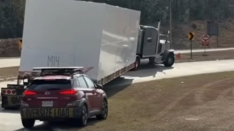Oversized Load Shifts on I-75 North Ramp in Macon, Causing Temporary Closure at Eisenhower Parkway