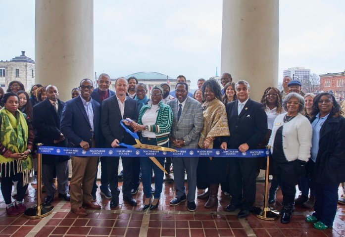 Rosa Parks Square Rededicated on Rosa Parks’ Birthday Despite Rainy Morning
