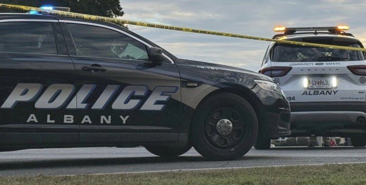 Drag Racing Crash in Albany Leaves Man, 4-year-old Child Dead