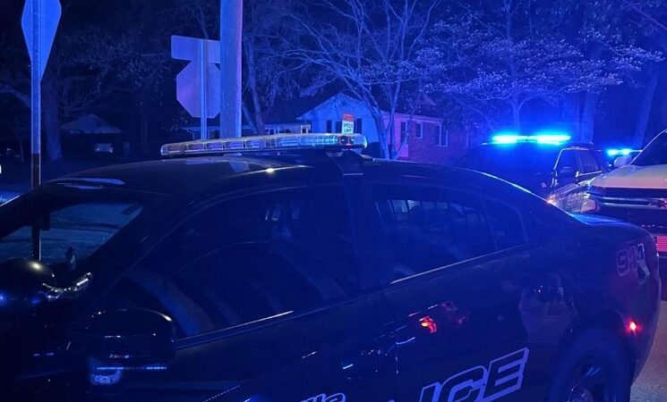 Gunman Killed After Shooting Officer, 6-Hour Standoff in Gainesville