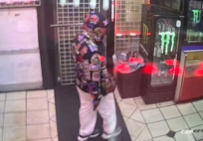 Bibb County Deputies Seek Suspect in Armed Gas Station Robbery