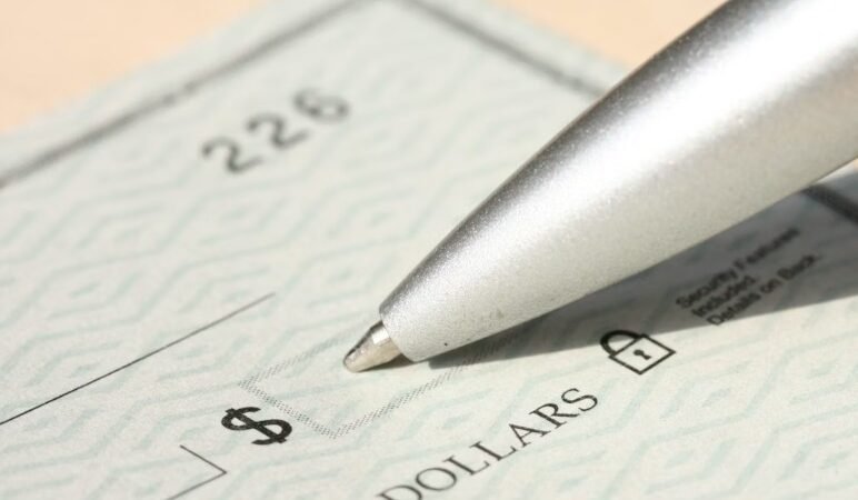 Atlanta Man Pleads Guilty in Mail Theft, Check Fraud Scheme