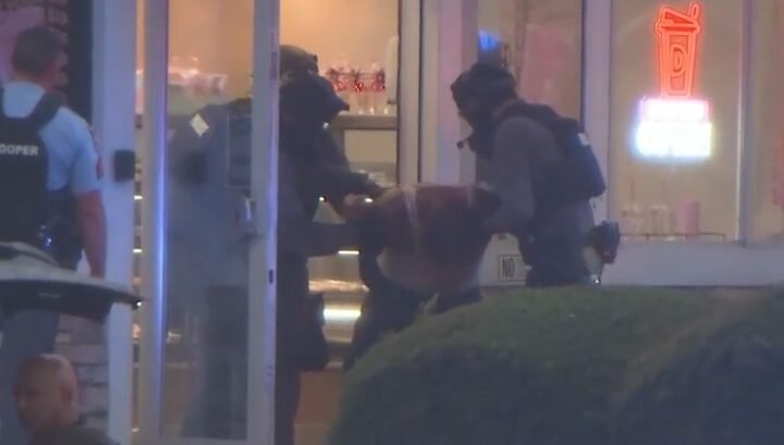 Armed Suspect Barricades Himself Inside Newnan Dunkin’, Fires Shot at Officers Before Arrest