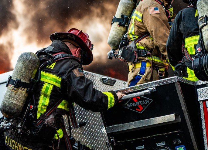 Atlanta Firefighters Rescue Residents, Pets From Second-Alarm Apartment Fire