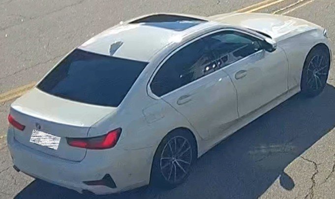suspect-vehicle-jewelry