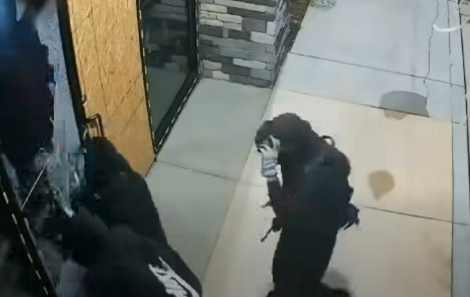Police Seek Four Suspects After Two Burglaries Target Same Gwinnett County Vape Shop