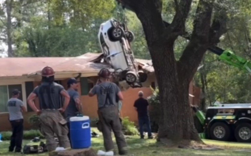 78-Year-Old Driver Dies After SUV Crashes Into Roof of Macon Home 78-Year-Old Driver Dies After SUV Crashes Into Roof of Macon Home