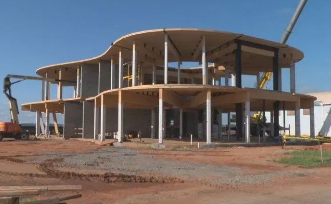 Guitar-Shaped Terminal at Middle Georgia Regional Airport Reaches Major Construction Milestone Guitar-Shaped Terminal at Middle Georgia Regional Airport Reaches Major Construction Milestone